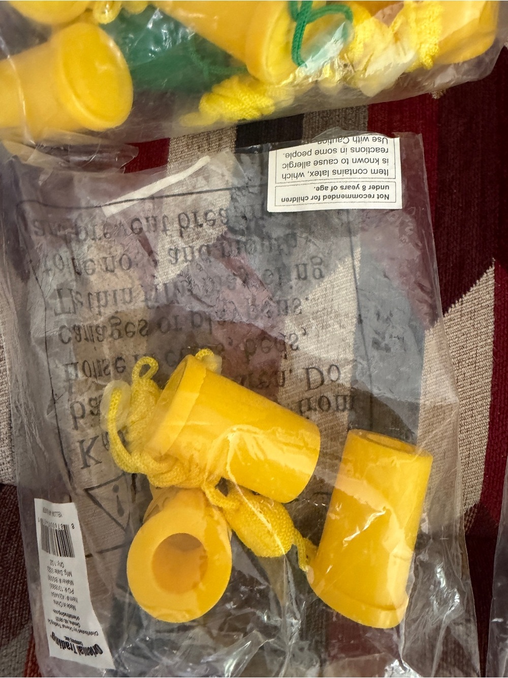 Assorted Yellow and Purple Plastic whistles - Picture 2 of 5